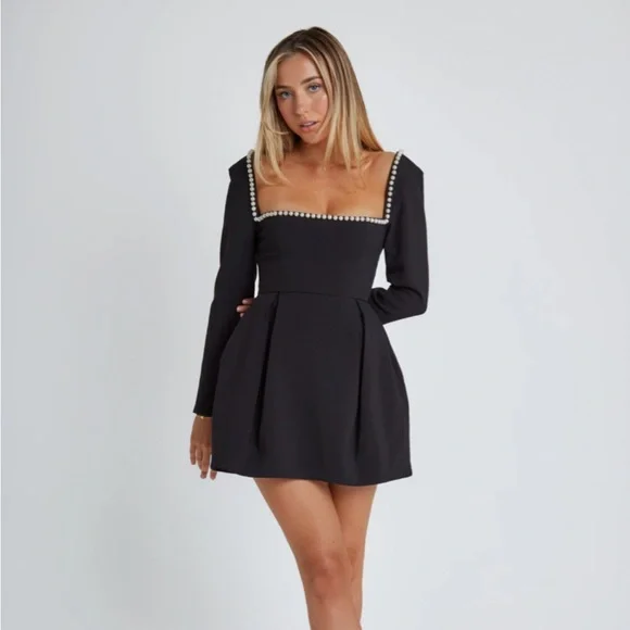 Odd Muse | Dresses | Odd Muse The Ultimate Muse Pearl Dress | Poshmark